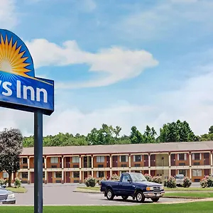Days By Wyndham Hotel Newport News